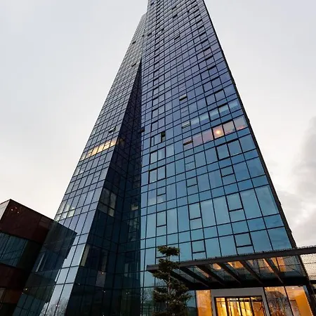 In The Sky - Apartment West 65 Tower Belgrade Exterior photo