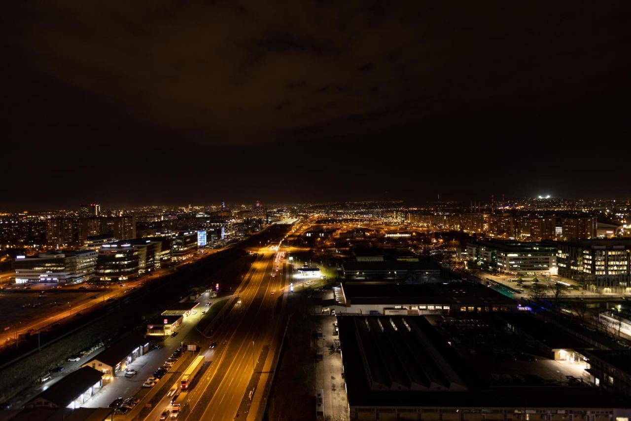 In The Sky - West 65 Tower Belgrade