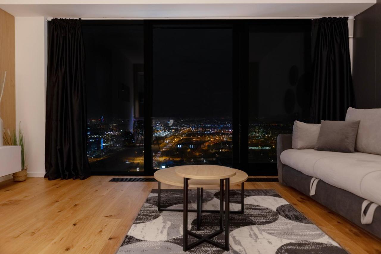 In The Sky - West 65 Tower Apartment